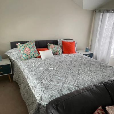 King Size Bed And Headboard 