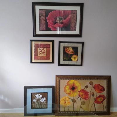 Lot of framed floral prints