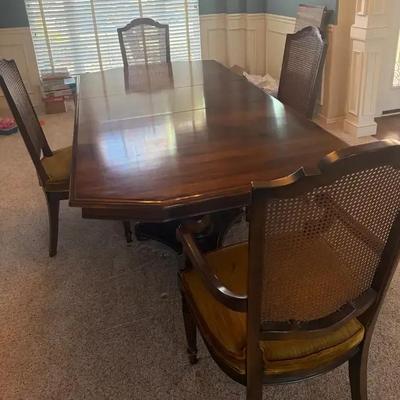 Dining Room Table 32in W X 82in L Has 6 Chairs (1 Captain)