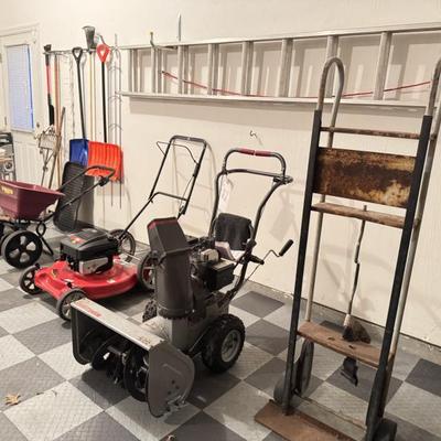 Sale Photo Thumbnail #102