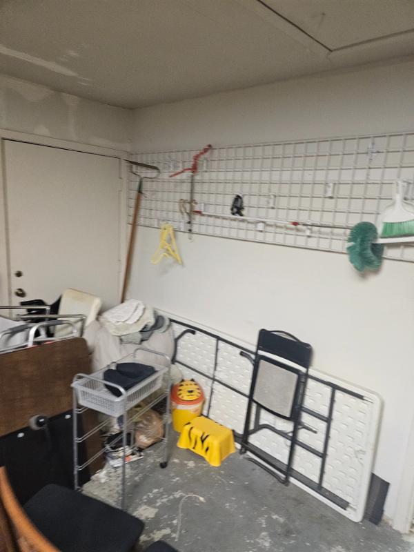 Sale Photo Thumbnail #17