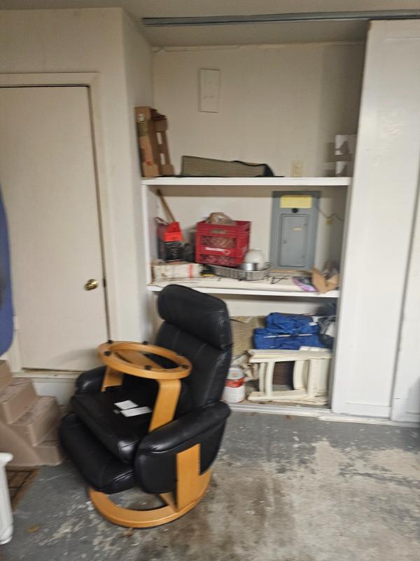 Sale Photo Thumbnail #11