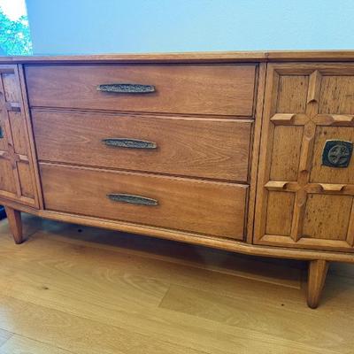 Sale Photo Thumbnail #217