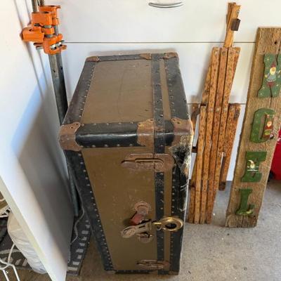 Sale Photo Thumbnail #98