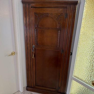 Sale Photo Thumbnail #274