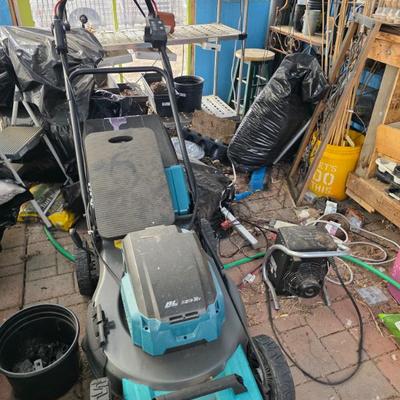 Sale Photo Thumbnail #70