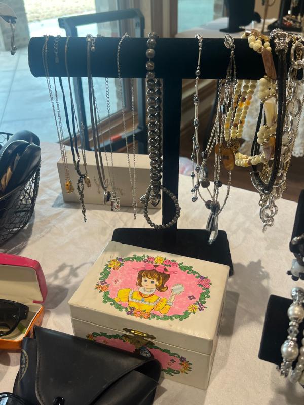 Sale Photo Thumbnail #441