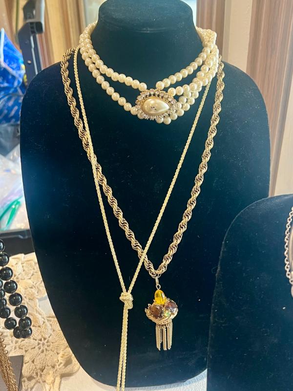 Sale Photo Thumbnail #452