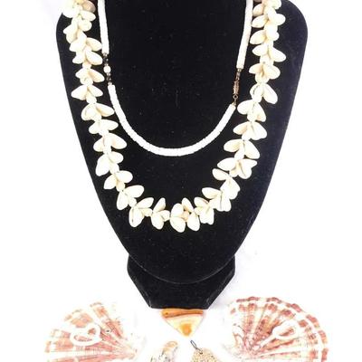 Vintage Shell Necklace & Loose Shell Pendants Lot | Coastal Decor & Jewelry Craft Pieces