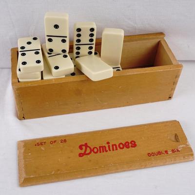 Vintage Double Six Dominoes Set