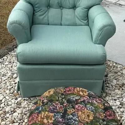 Modern Guardsman Tufted Wingback Accent Chair - Light Blue Velvet - Best Chairs Inc.