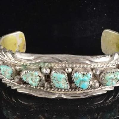 Navajo Sterling Needlepoint Blue Turquoise Cuff Bracelet (47.9g) 