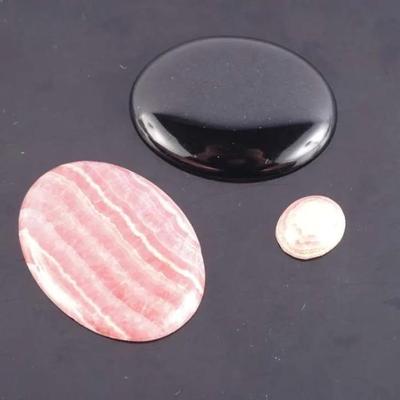Loose Natural Gemstone Lot – Pink Rhodochrosite & Black Onyx Cabochons, ~92.0 ctw (est.)