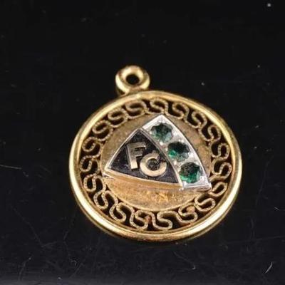 FC Emblem Round Pendant with 3 Natural Emeralds - 3.8g - Unmarked Estate Jewelry