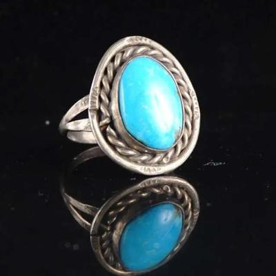 Sterling Silver Oval Turquoise Ring, Native American Style, Rope Bezel, Size 7.5 (4.9g)