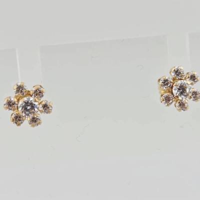 14k Gold Flower Stud Earrings 