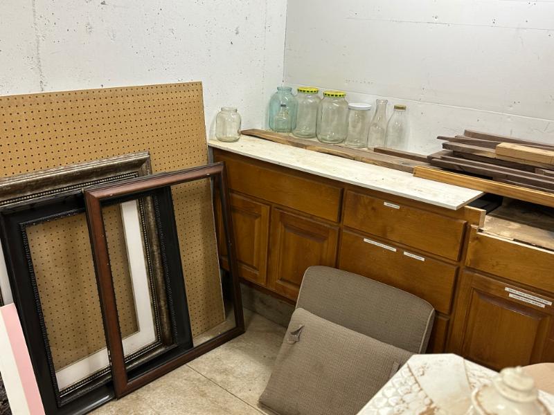 Sale Photo Thumbnail #34