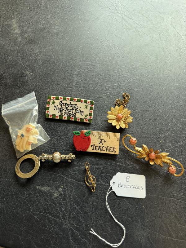 Sale Photo Thumbnail #179