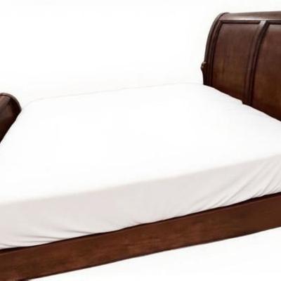 Sale Photo Thumbnail #227: Bernhardt King Sleigh Bed