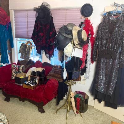 Sale Photo Thumbnail #359