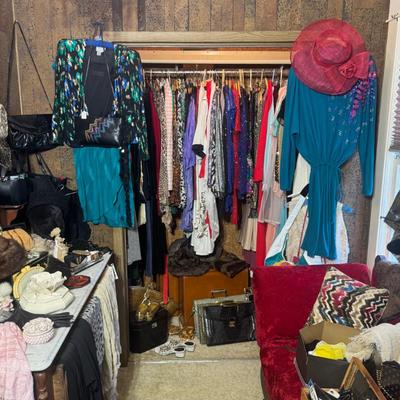 Sale Photo Thumbnail #358