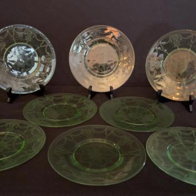 8” Vintage Anchor Hocking Cameo Green Glass Luncheon Plates (8)