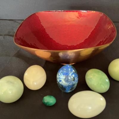 Painted Copper Bowl And Decorative Glass Spheres / Eggs