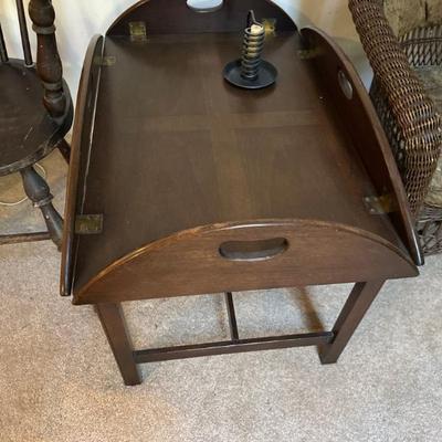 Coffee table with drop down sides (top view)