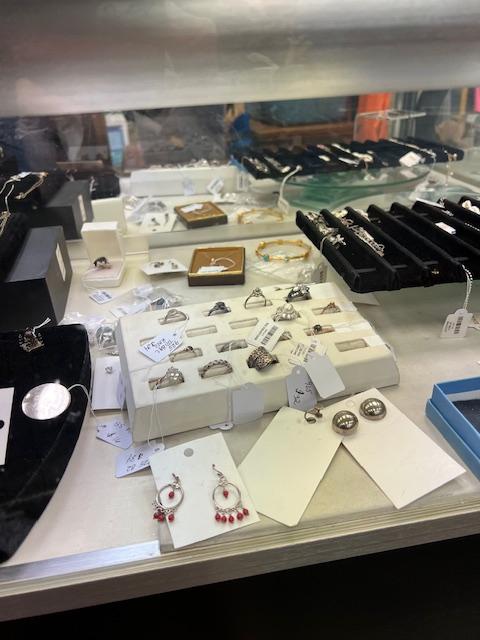 Sale Photo Thumbnail #22