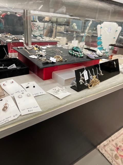 Sale Photo Thumbnail #27