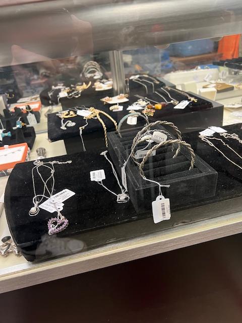 Sale Photo Thumbnail #21