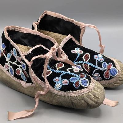 Native American Beaded Moccasins 