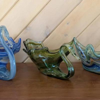 Art Glass Swans #3