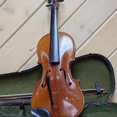 Stradivarius Copy Violin and Case