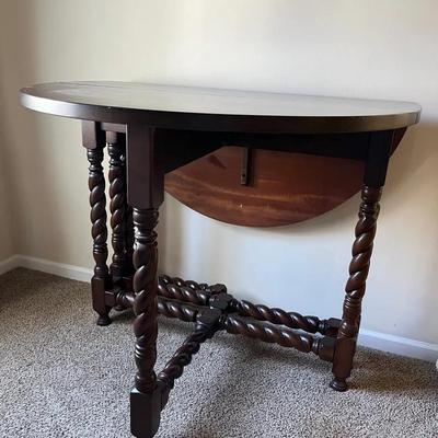 Vintage Gateleg Drop Leaf Table W/ Barley Twist Legs
