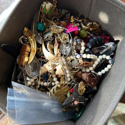 Sale Photo Thumbnail #263