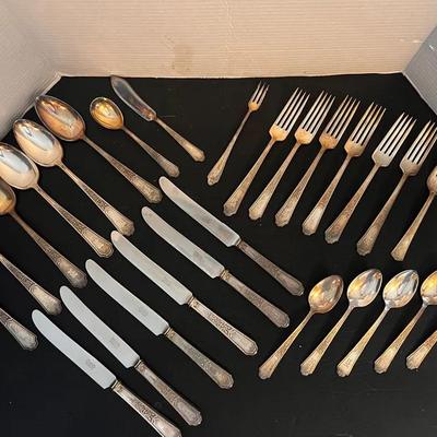 WM Rogers 1947 Silverplate Silverware 6 Piece Set 