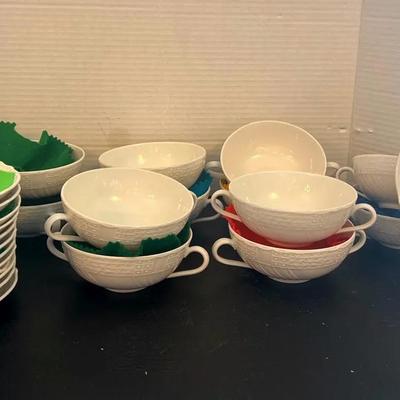 LHS Lorenzo Hutschenreuther Double Handle Soup Bowls Saucers Dresden White (12)