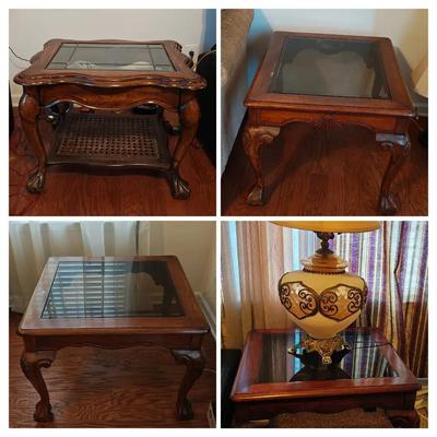 Four Side Tables With A Lamp 