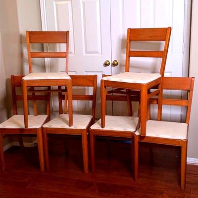 Six Breakfast/Dining Room Chairs 