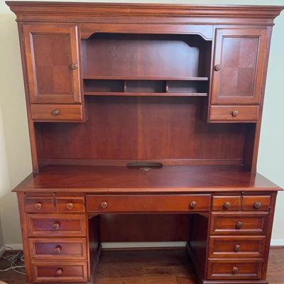 Desk With Hutch