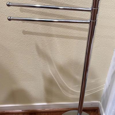Chrome Finished Metal Towel Rack