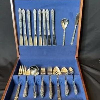 Oneida Community Stainless Set
