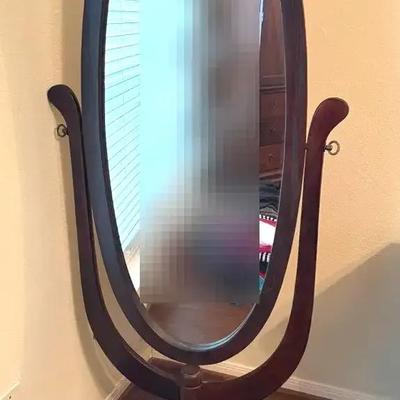 Pedestal Oval Mirror
