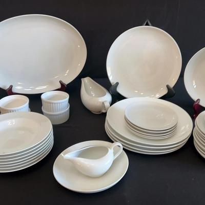 Dinnerware 