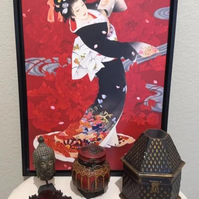 Japanese art and decor lot 