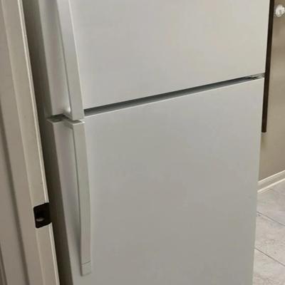 Whirlpool Refrigerator 