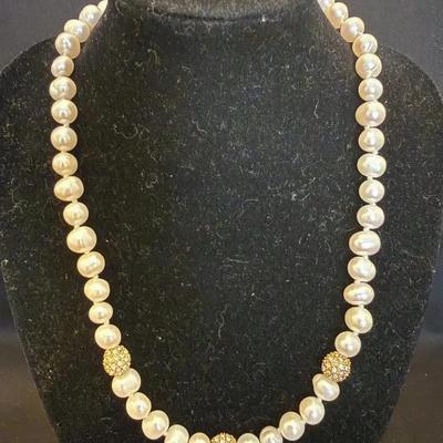 BCBGMAXAZRIA - Pearl and gold plated choker necklace 