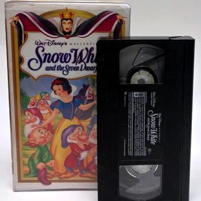 "Walt Disney's" Snow White and the Seven Dwarfs Masterpiece Collection VHS