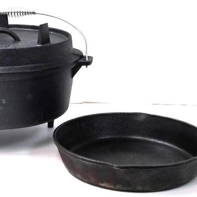 "Lodge" Skillet and "Might Hand" Dutch Oven 